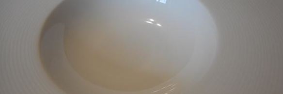 паста со свининой и черносливом под винным соусом