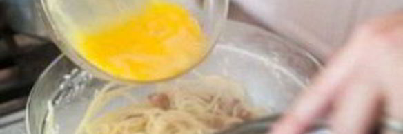 спагетти карбонара с беконом