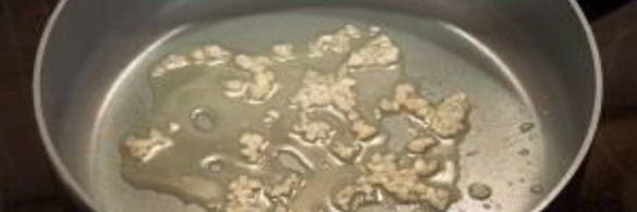 спагетти с креветками и помидорами