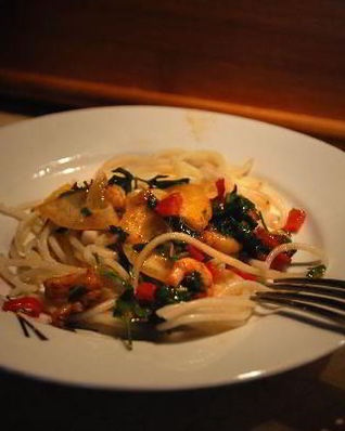 Спагетти с креветками