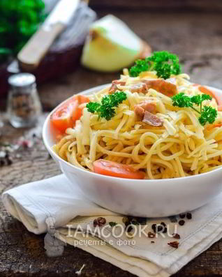 Спагетти с ветчиной и сыром