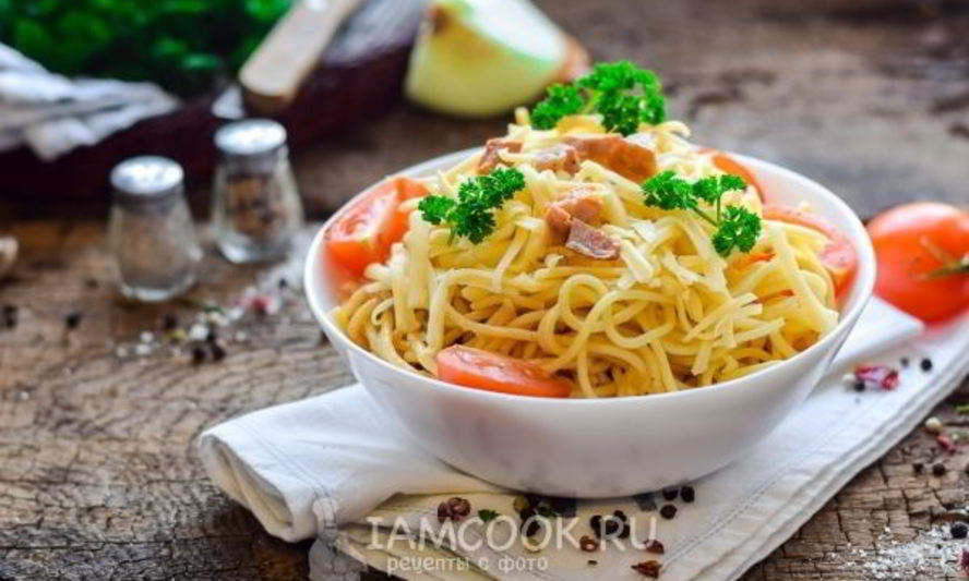 Рецепт спагетти с ветчиной и сыром