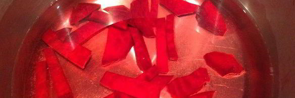 спагетти со свекольным соусом