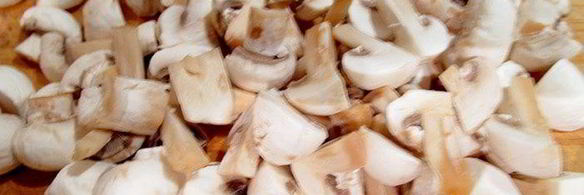 биточки с грибным соусом