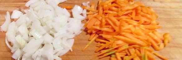 биточки с грибным соусом