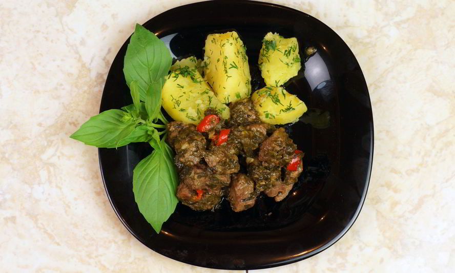 Рецепт чакапуль с зеленью и вином