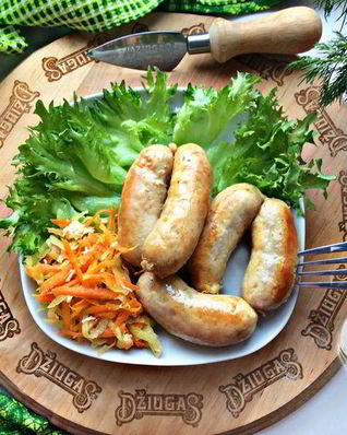 Домашние куриные колбаски
