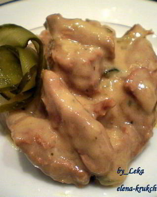 Говядина с солеными огурцами и медом