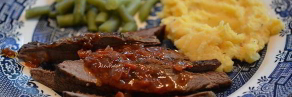 говядина в красном винном соусе