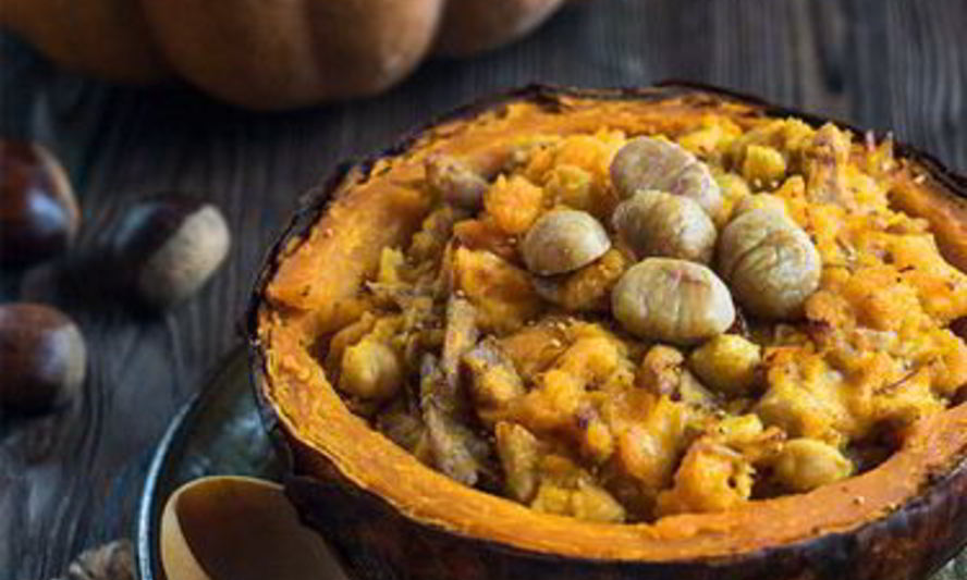 Рецепт индейки запеченной с каштанами, горохом нут, карри и тыквой в тыкве