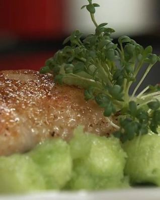 Куриная ножка, фаршированная грибами