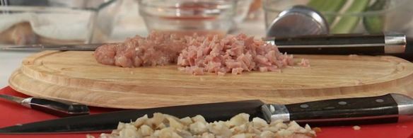 куриная ножка, фаршированная грибами