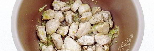 куриное филе с квашеной капустой и рисом