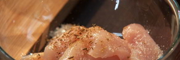 куриное филе в морковном кляре с морковным салатом