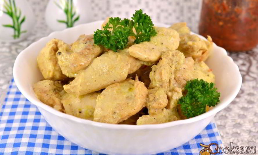 Рецепт куриного филе в сметанном соусе в мультиварке