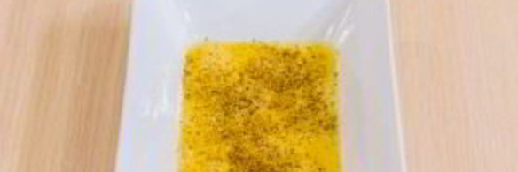 куриное филе в сырной корочке с томатным соусом