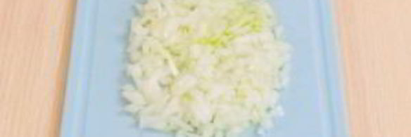 куриное филе в сырной корочке с томатным соусом