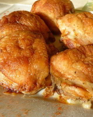 Куриные бедра с сырно-сливочной начинкой