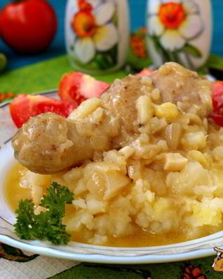 Куриные голени тушеные в сметанно-горчичном соусе