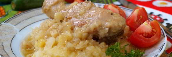 куриные голени тушеные в сметанно-горчичном соусе