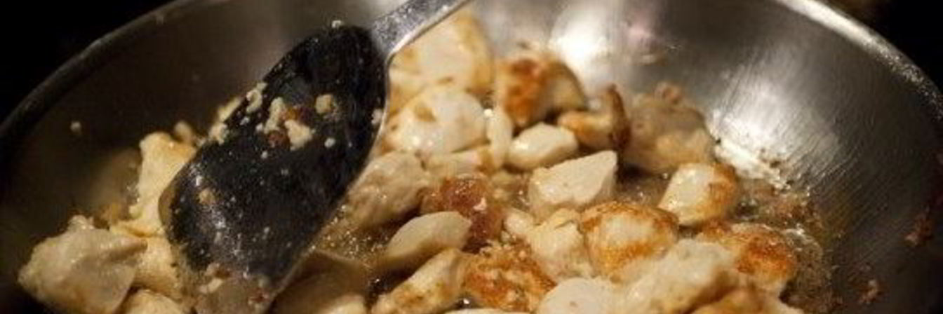 Куриные кусочки в сухарях