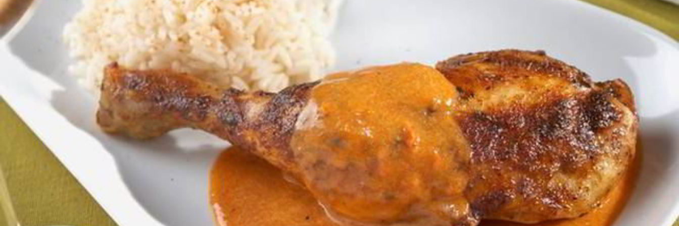 Куриные ножки в соусе из паприки