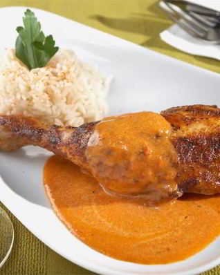 Куриные ножки в соусе из паприки