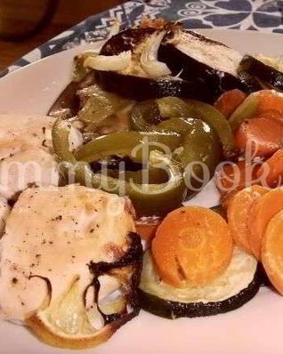 Курица с лимоном и овощами