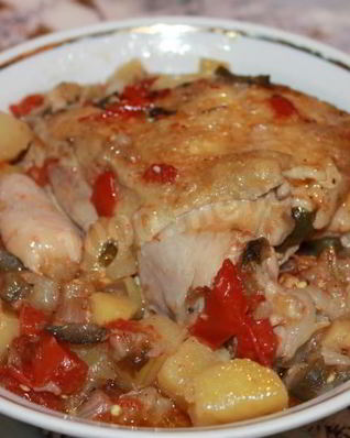Курица с помидорами и баклажанами