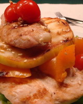 Курица с яблоками и перцем