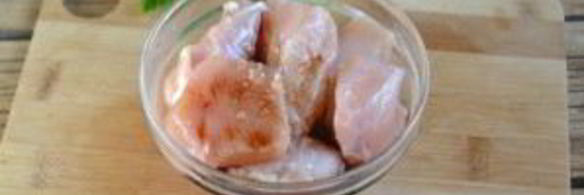 курица в кисло-сладком соусе с ананасами