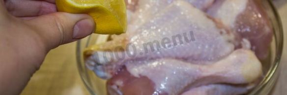 курица в панировочных сухарях на сковороде