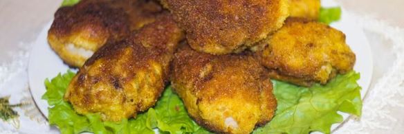 курица в панировочных сухарях на сковороде