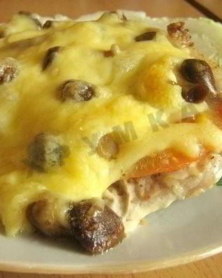 Мясо по-купечески с грибами