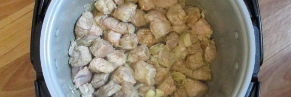 мясо с бананами