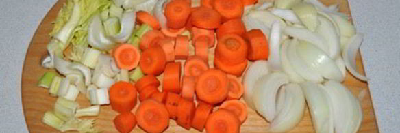 ножки индейки, тушенные с овощами