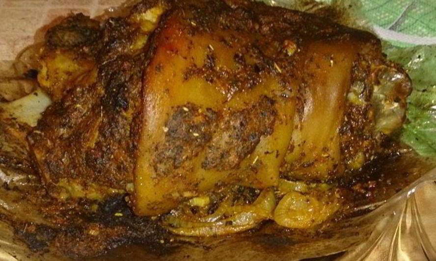 Рецепт свиной рульки и запеченный картофель