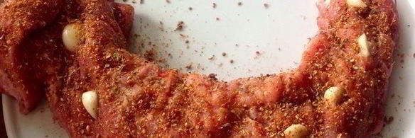 свинина под вишневым соусом