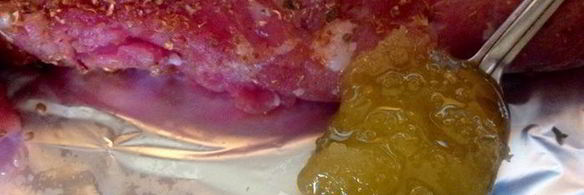 свинина под вишневым соусом