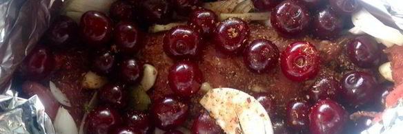 свинина под вишневым соусом