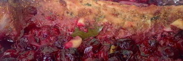 свинина под вишневым соусом