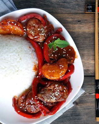 Свинина с соусом