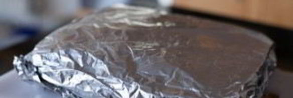 свинина запеченная с чесноком