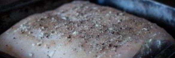 свинина запеченная с чесноком