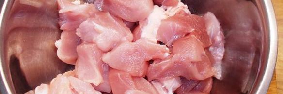 свиной окорок с острыми апельсиновыми луковицами