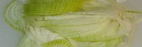 свиные ребрышки, тушеные с овощами