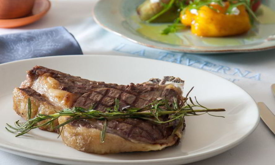 Рецепт телятины на кости с печеными овощами