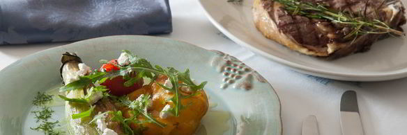 телятина на кости с печеными овощами