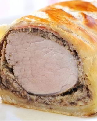 Телятина с сыром в слоеном тесте