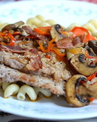 Телятина скалопини с грибами